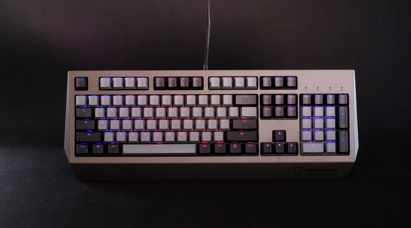 ban-phim-co-motospeed-ck99-rainbow-mechanical-1