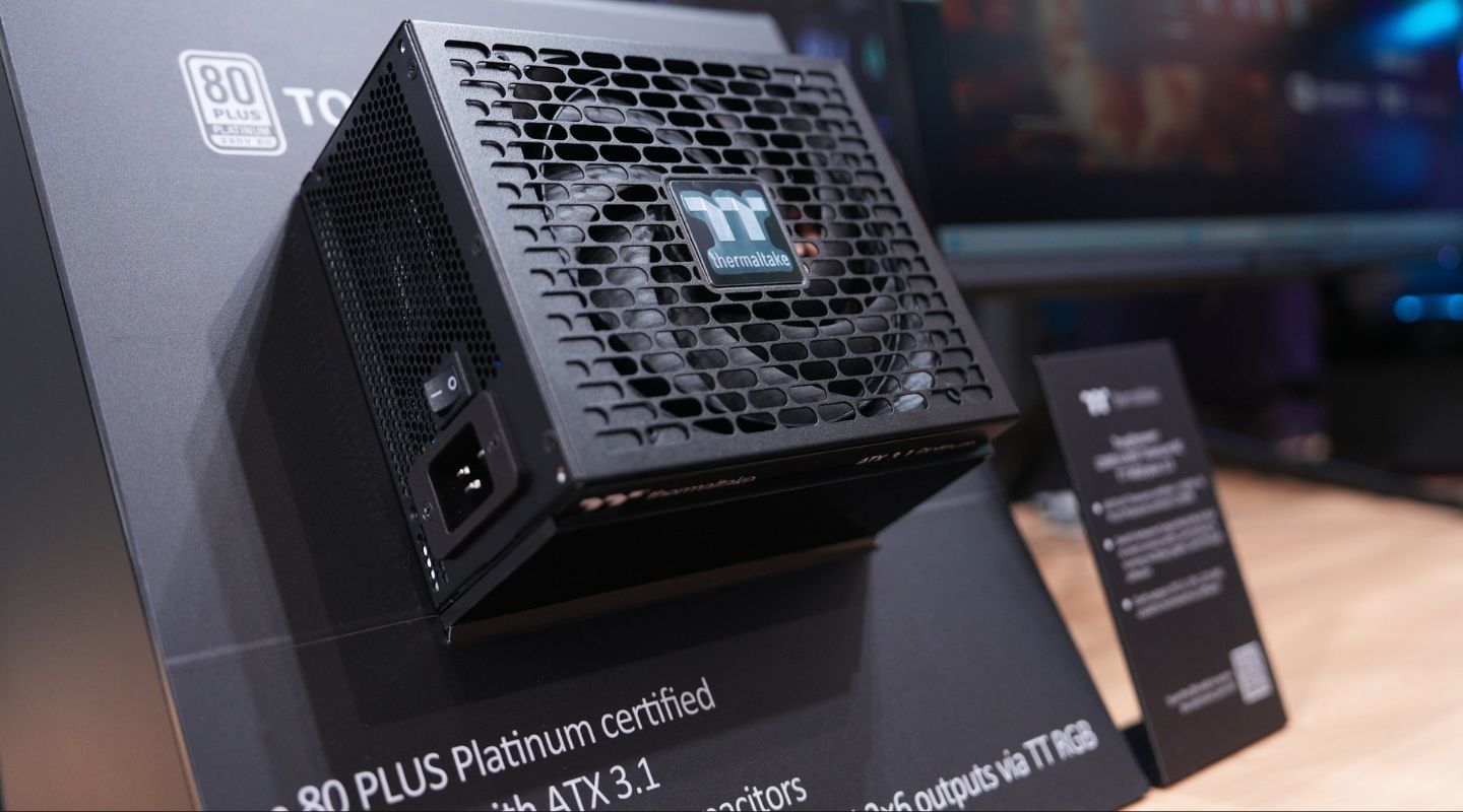 Nguồn Máy Tính Thermaltake Toughpower i2000W Platinum 2 nguon-may-tinh-thermaltake-toughpower-i2000w-platinum-1